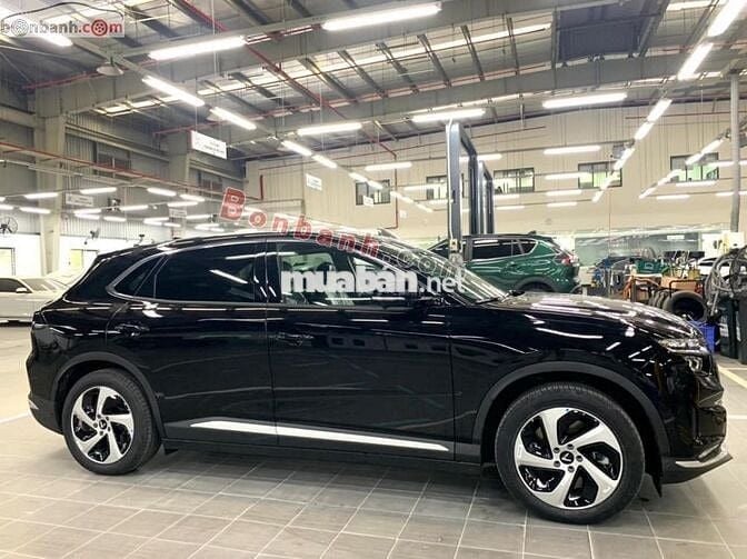 Vinfast VF 8 Eco 2024