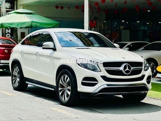 Mercedes Benz GLE400 4Matic  Moel 2016