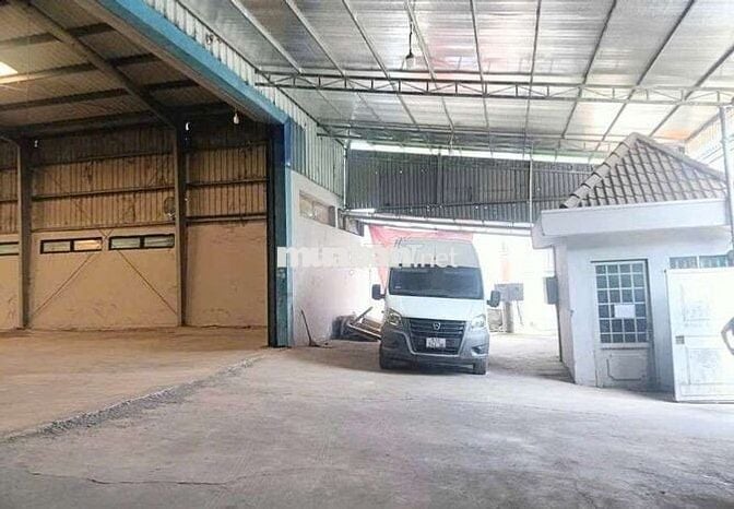 CHO  THUÊ  KHO  XƯỞNG ( 1600m2) XÃ  LÊ  MINH  XUÂN.   BÌNH CHÁNH