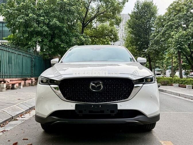 Mazda CX-8 2.5 Premium – 2025