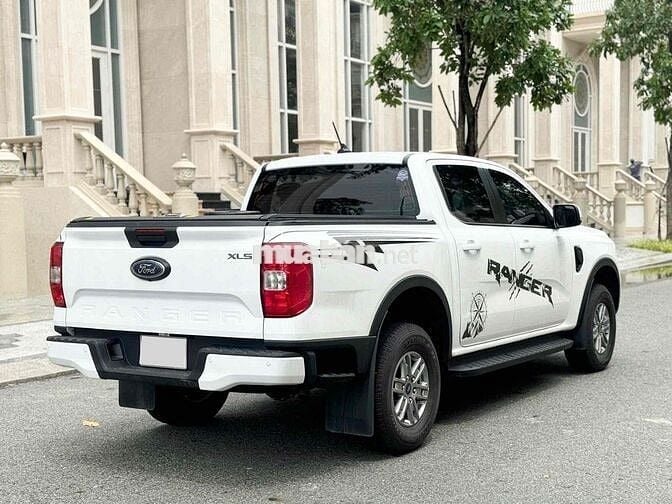 Ford Ranger 2024 XLS 2.0 4X2 AT - 7000 km