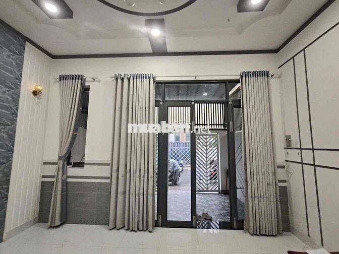bán gấp nhà cô Ngọc 1T2L diện tích lớn đường Phạm Thế Hiển shr gần chợ
