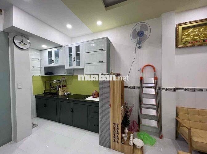 Nhà Q10 Bà Hạt-37M2-2pN-2WC - N thất đầy đủ- Giá thuê chỉ 12tr5/ thang