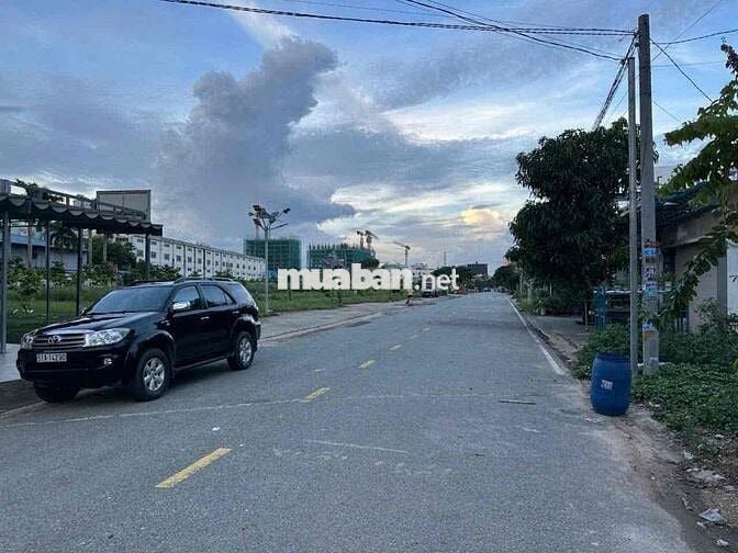 cần bán lô đất kdc vietsing dt 100m2