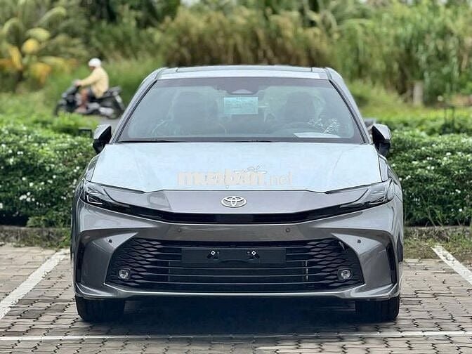 Toyota Camry 2.0Q 2025 - Siêu tiết kiệm Giao ngay