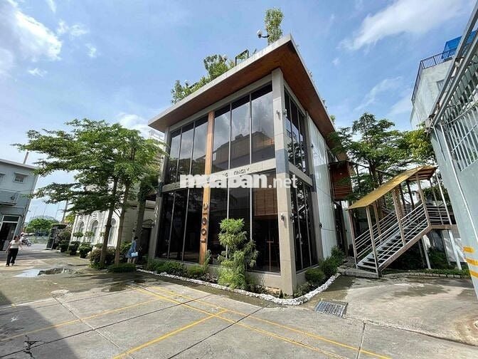 CHO THUÊ NHÀ 233 BẾN VÂN ĐỒN PHƯỜNG 2 Q4