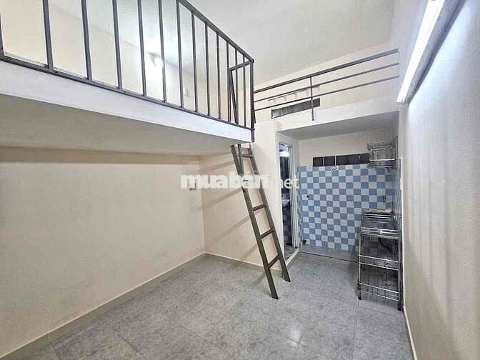 PHÒNG TRỌ CÓ NHÀ VỆ SINH RIÊNG CÓ GÁC GẦN VHU HUFLIT UEH ĐH BK