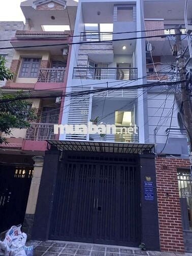 Cho Thuê Nhà ngay công viên full nội thất 4 x20. 3,5 tấm giá 20 Triệu