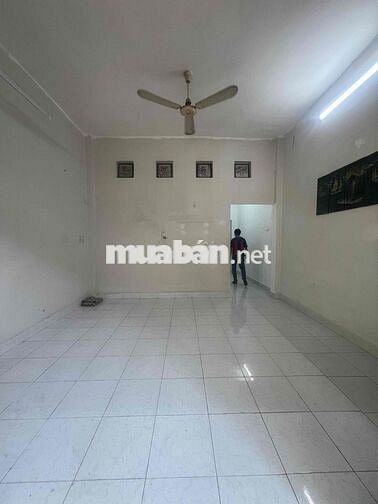 CHO THUÊ NHÀ MT NỘI BỘ 4.2X14M GÁC LỬNG 2PN