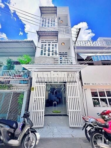 Bán nhà 3 phòng ngủ tại hẻm 138, Trần Hưng Đạo,  2,85 tỷ,