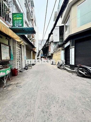 nhà bán Q10 - nhà mới xây - 3 lầu 3 phong4 wc - 5,9 tỷ TL