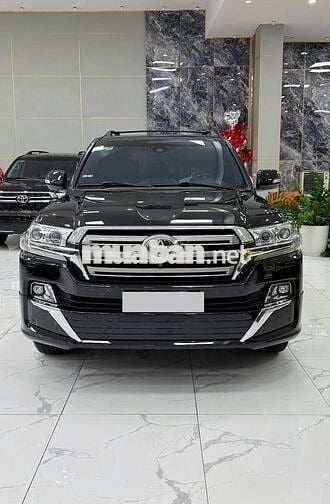 *** thị trường. Land Cruiser 5.7 nhập Mỹ 2016