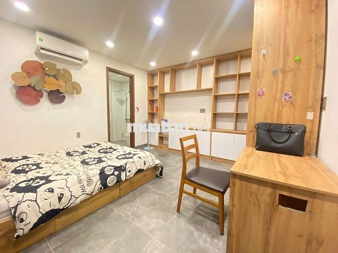 GIÁ SỐC !!! STUDIO CAO CẤP FULL NỘI THẤT MỚI CÓ BAN CÔNG RIÊNG