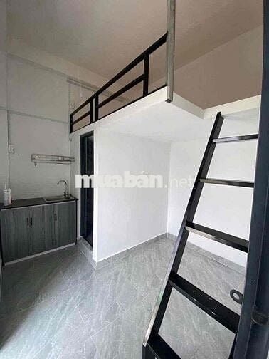 Căn Hộ Gác Ban Công - Ngay Đại Học Văn Lang, Giao Thông Vận Tải