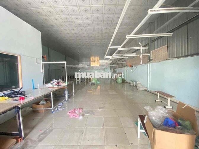 💰 Giá 18 tr- 10x35m - Có sẵn văn phòng - Trần laphong - Nền gạch#CH