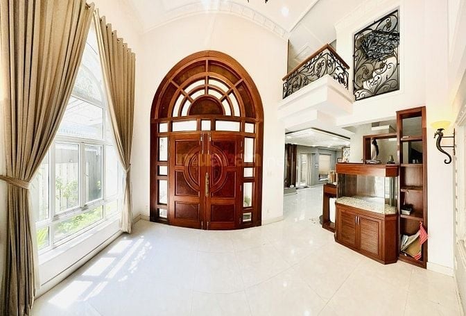Biệt thự kiến trúc Pháp 2 mặt tiền Trường Sa, giá siêu hời chỉ 47 tỷ
