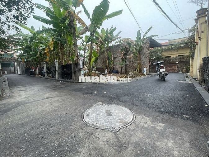Lô 2mặt tiền, đường nhựa ô tô vào đất, giá quá rẻ.