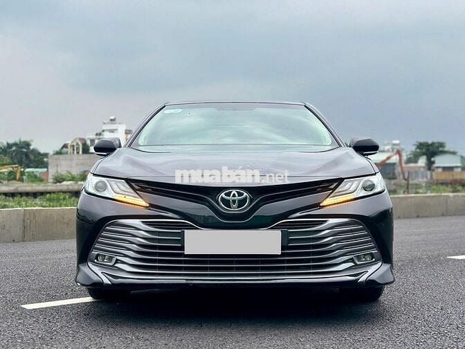 Toyota Camry 2.5Q 2021 cọp zin