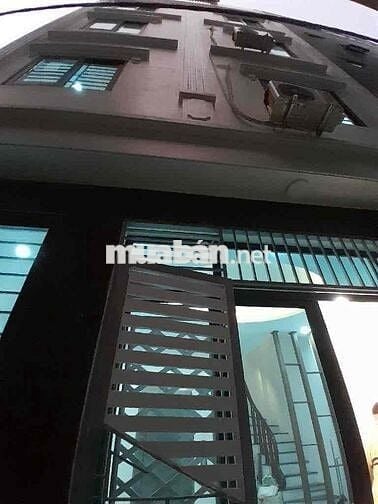 Mậu Lương 40m mt6m 5 tầng thang máy gần phố,ngõ to,an sinh cực đỉnh
