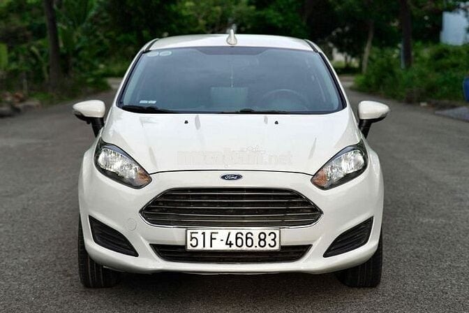Ford Fiesta 1.5AT 2015 có 11v km xe full bảo dưỡng