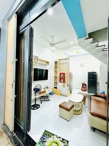 3ty080 Nhà mới 1 lầu ở liền p12Q8 4,4 x 5,4 SHR hoàn công đủ