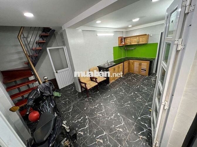 Cho thuê nhà 2pn 3wc Nguyễn Chí Thanh p2 quận 10