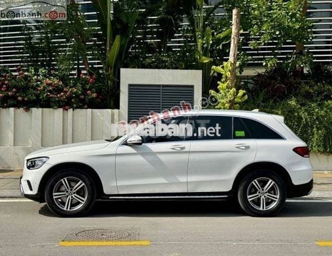 Mercedes-Benz GLC 200 - 2021