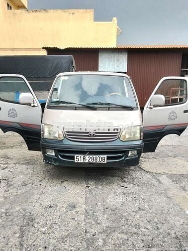 Cần bán xe tải vận Toyota Hiace đời 2004