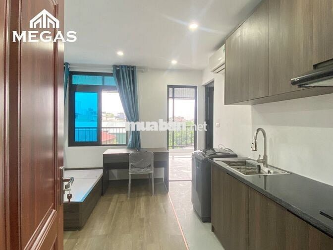 😍CHO THUÊ CĂN HỘ MỚI BAN CÔNG LỚN NGAY QUAN HOA, LÁNG, CẦU GIẤY😍
