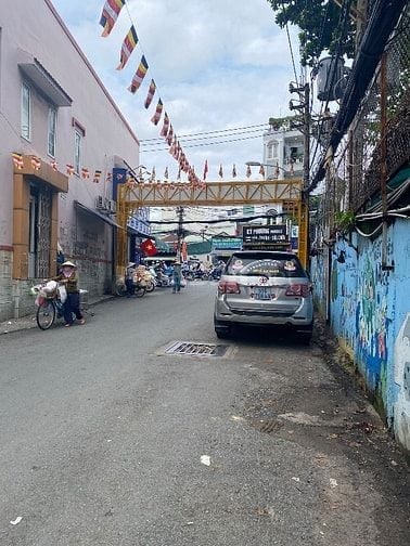Cho thuê nhà đường Nguyễn Công Hoan, P.7, Q. Phú Nhuận 
