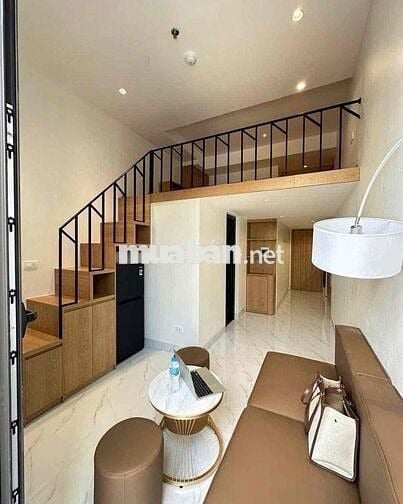 PHÒNG DUPLEX BAN CÔNG NGAY ĐẠI HỌC VĂN LANG