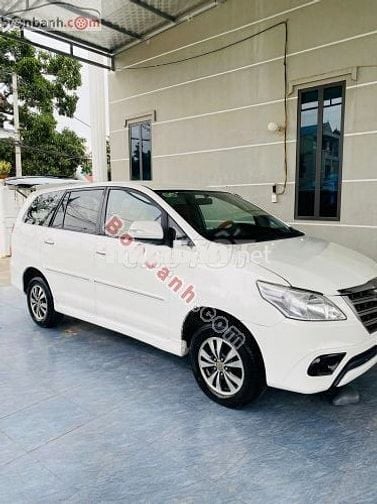 Toyota Innova 2.0E 2016