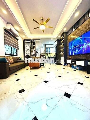 ĐỘI CẤN! NGÕ THÔNG GẦN PHỐ - THÔNG SỐ ĐẸP - NGON - BỔ - GIÁ TỐT.