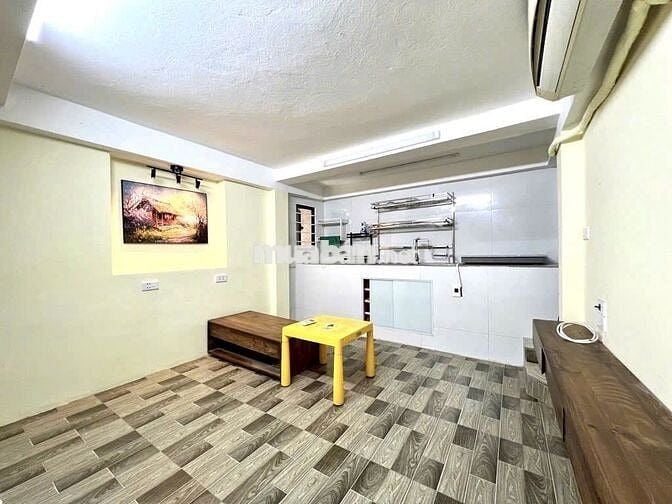 Bán nhà Nghĩa Dũng, dân xây 6 tầng, 15m2, 3.45 tỷ