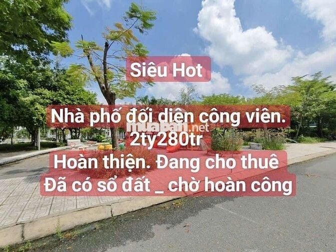NHÀ PHỐ VIEW CÔNG VIÊN GIÁ TỐT CHỐT NHANH
