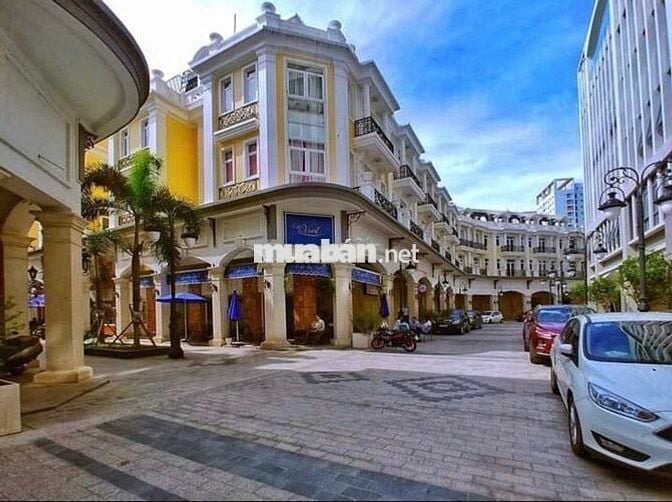 Siêu rẻ Pegasuite 1 Căn góc 75m² 2PN full nội thất, giá 3.9 ty