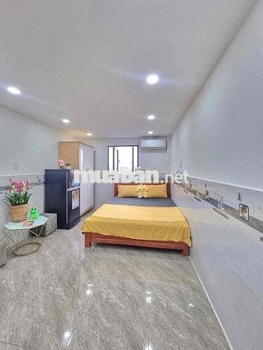 Ở Liền-  Căn Hộ Sang Trọng Giá Rẻ Ngã 5 Cống Quỳnh 25M2 Quận 1