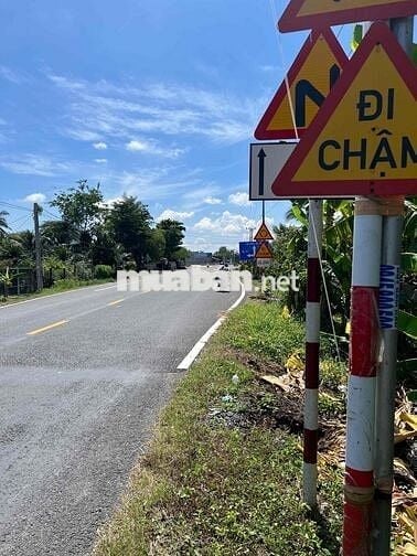 Đất mặt tiền 30m với đường rộng 12m ngay cầu rạch miễu 2