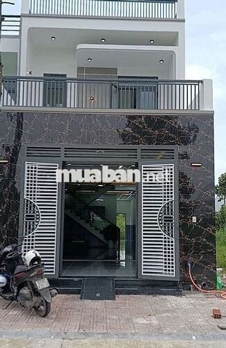 Bán nhà lầu 3PN DT 100m 2ty650 kcn nam tân uyên Hội Nghĩa Tân Uyên