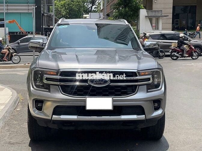 Ford Everest Titanium 4x2 2025 SIÊU MỚI_GÓP 70%