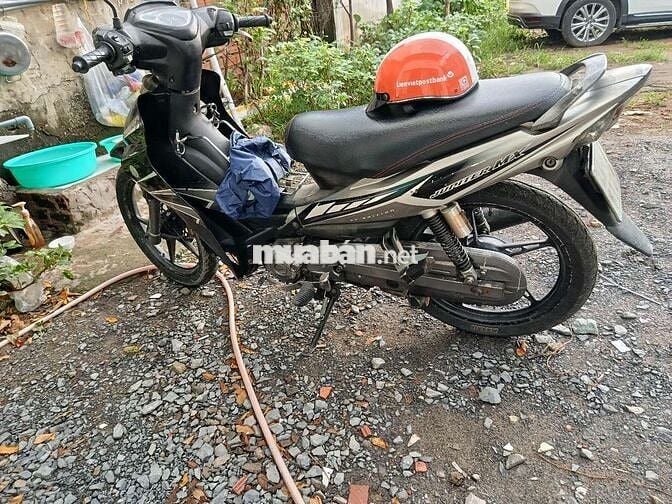 Dư xe nên cần bán lại cho người cần