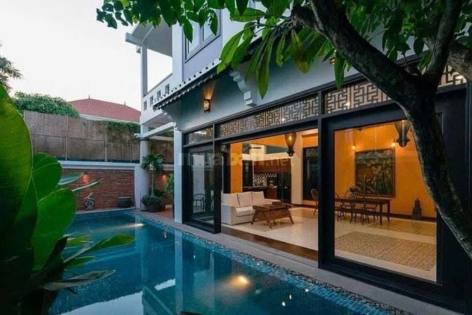 Bán biệt thự có hồ bơi Thảo Điền, Quận 2, DT 8x27m, 4 tầng, HĐT cao