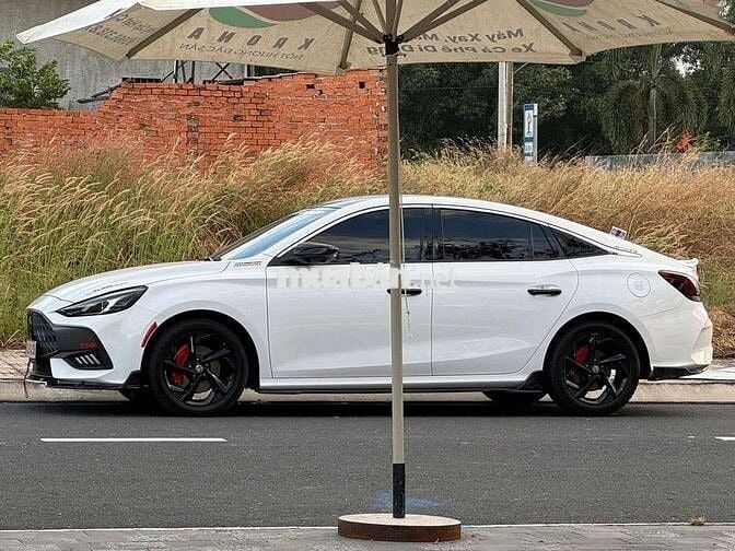 MG5 LUXURY Trắng odo 4v