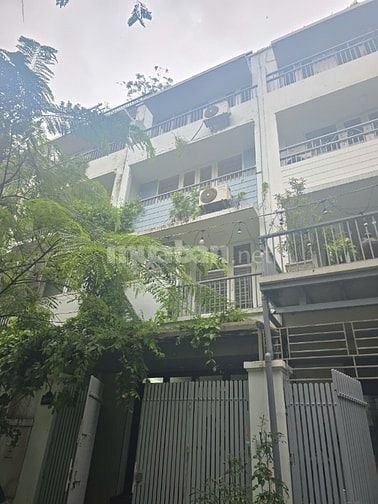 Gia đình cho thuê nhà Liền kề tại KĐT mới An Hưng, 82,3m2x4T, 5pn, 4wc