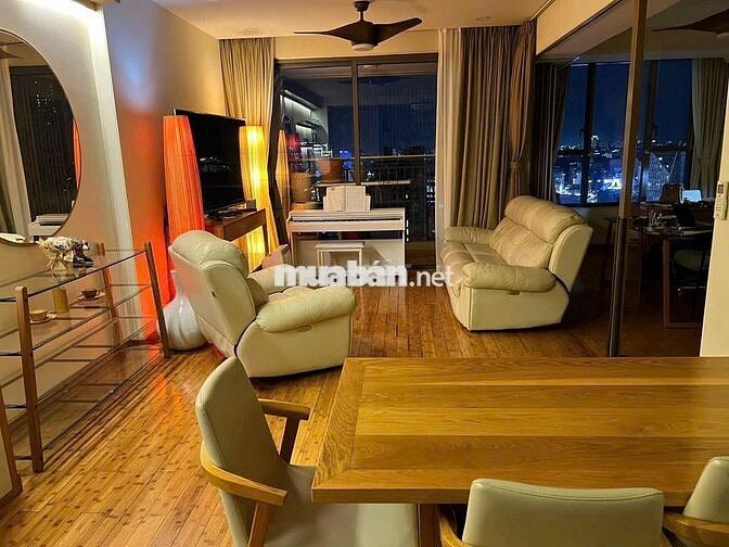 Căn hộ THE TRESOR 39B Bến Vân Đồn, Quận 4. Nhà Đẹp - Đang trống sẵn.