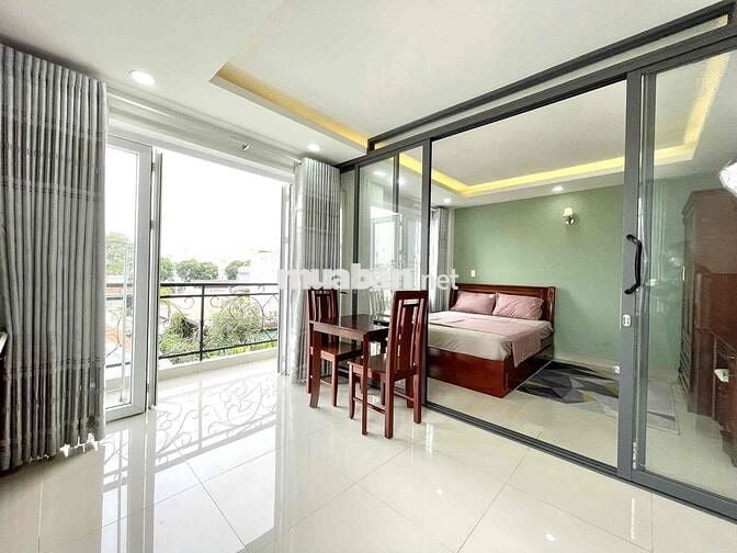 Căn Hộ Ban Công Thoáng Mát Ngay Đặng Văn Ngữ Phú Nhuận
