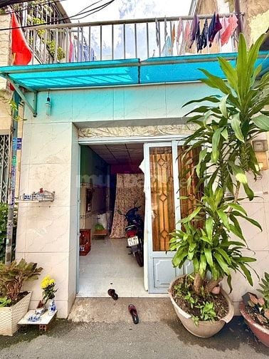 Nhà tiện kinh doanh sửa bán hẻm xe hơi Quang Trung, P8, Q.Gò Vấp.