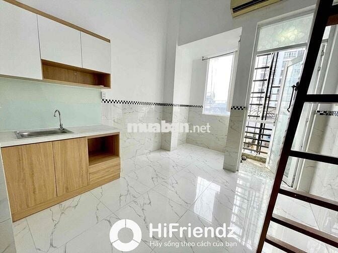 CHO THUÊ CĂN HỘ GÁC CAO 2mét / NHÀ XE RỘNG RÃI - TOÀ NHÀ THANG MÁY