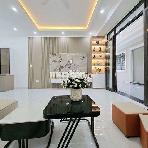Còn 1 căn *** - Phú Minh -5 tầng chỉ nhỉnh 5 tỷ -ngõ nông sát phố