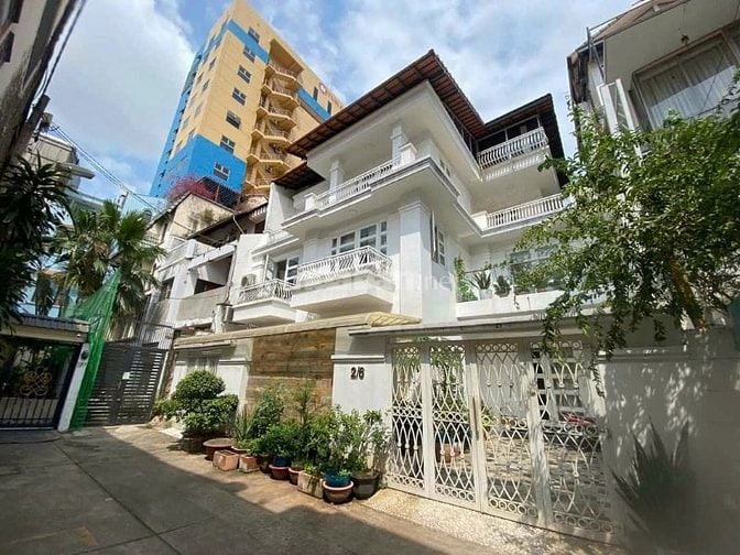 Bán Biệt Thự Đẹp Đường Thành Thái, Q10 ,DT 11x21m Giá 4x tỷ